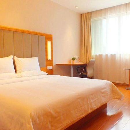 Ji Hotel Changsha Helong Stadium Esterno foto
